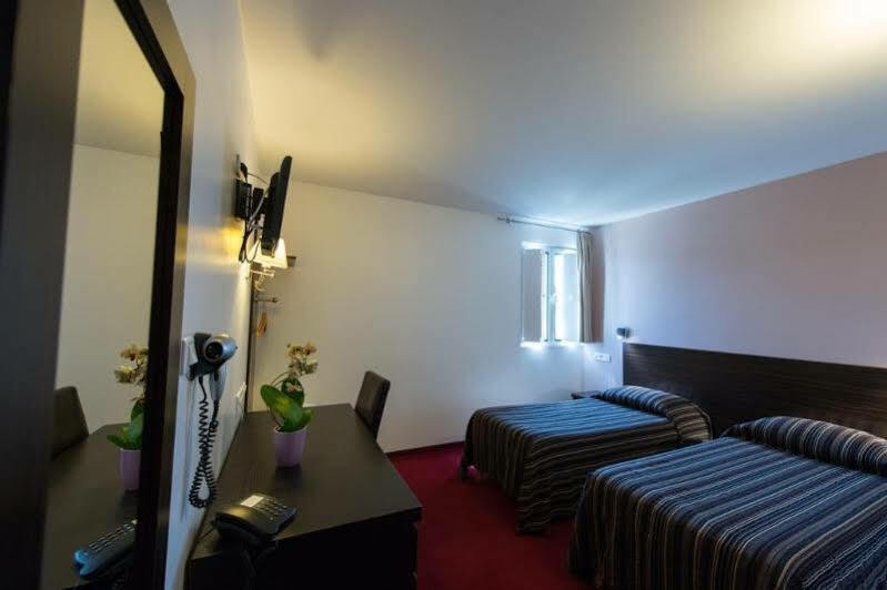 Grand Hotel Senia Orly Exterior foto